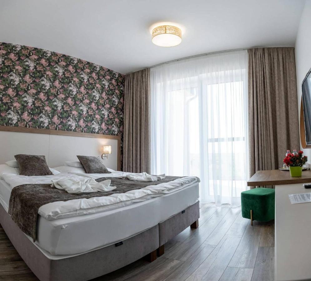 Aszuvilag Rezidencia With Sauna & Jacuzzi Legyesbenye Extérieur photo
