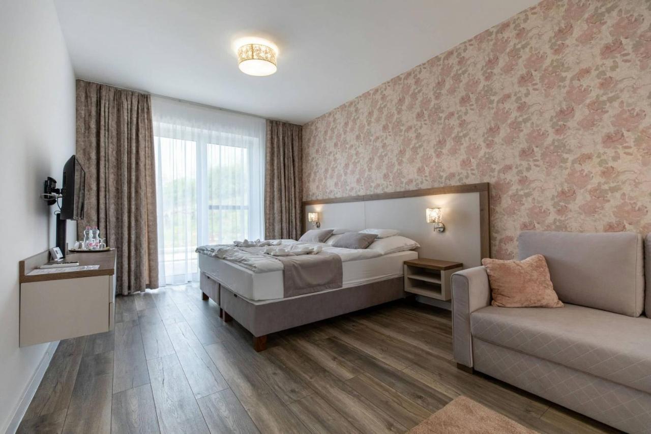 Aszuvilag Rezidencia With Sauna & Jacuzzi Legyesbenye Extérieur photo