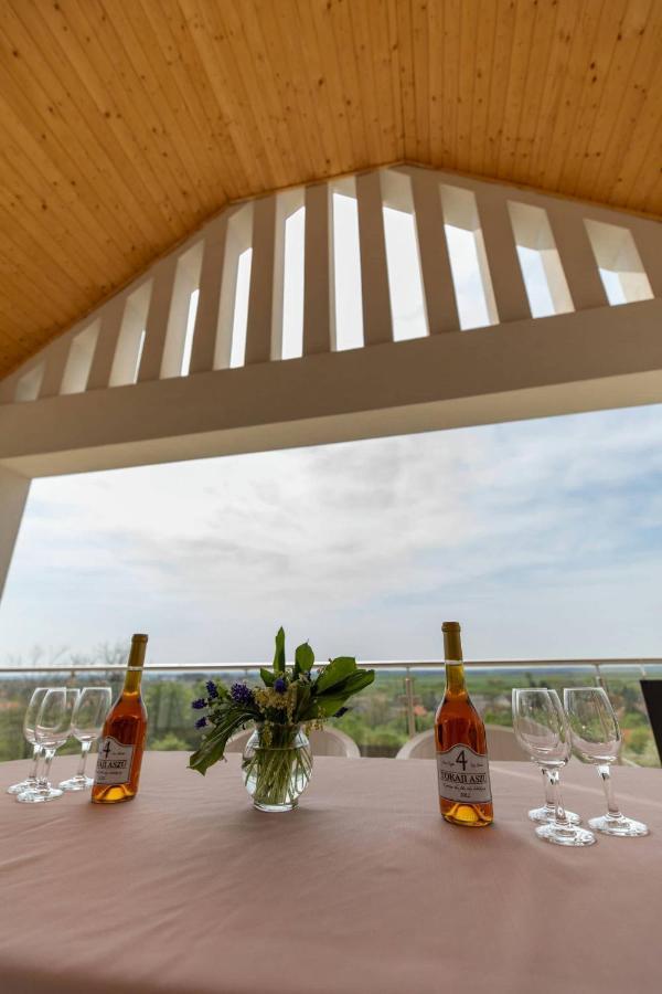 Aszuvilag Rezidencia With Sauna & Jacuzzi Legyesbenye Extérieur photo
